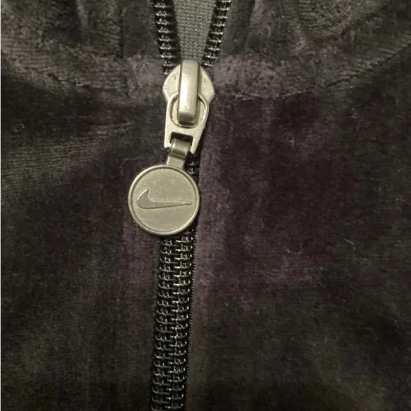 Nike velour jacket - Picture 3 of 7